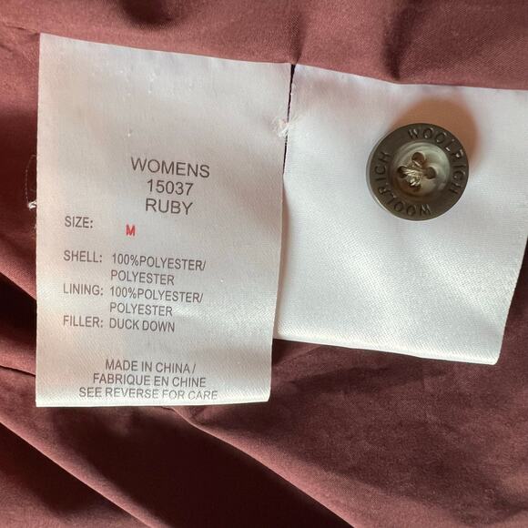 Woolrich women’s ruby 2010’s down filled puffer coat Size medium - Picture 10 of 14